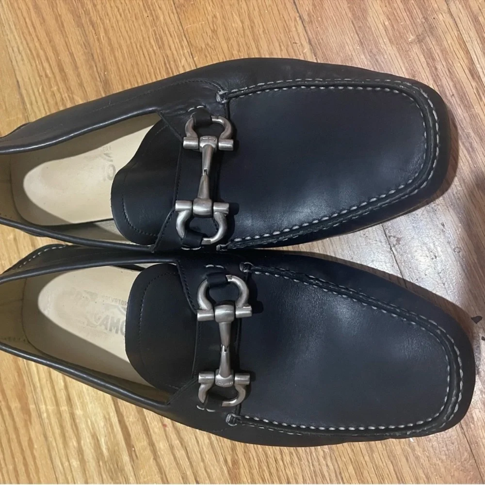 Salvatore Ferragamo Black Leather Loafers with Horsebit Detail Sz 10.5 EE - Picture 9 of 9